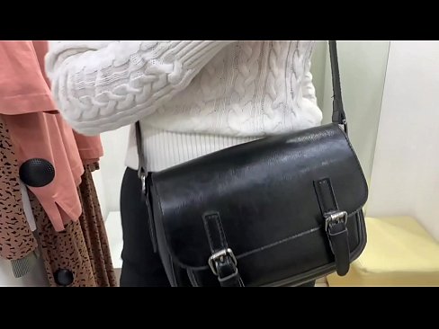 ❤️ Masturbasyon piblik nan jenn femèl FeralBerry ak yon gode nan sal la Fitting ️ Slope nan pònografi ht.extraclasswork.ru ❌️